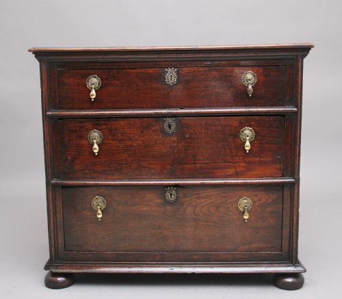 Early 18th Century Oak Chest