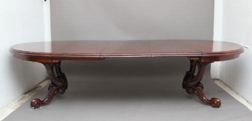 Mid 19th Century Mahogany Dining Table