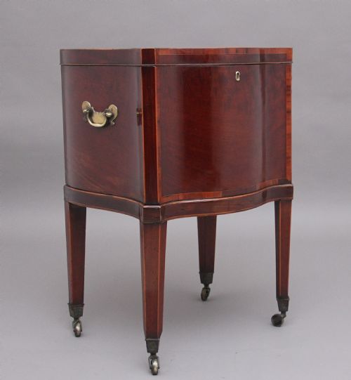Early 19th Century Antique Mahogany Cellarette