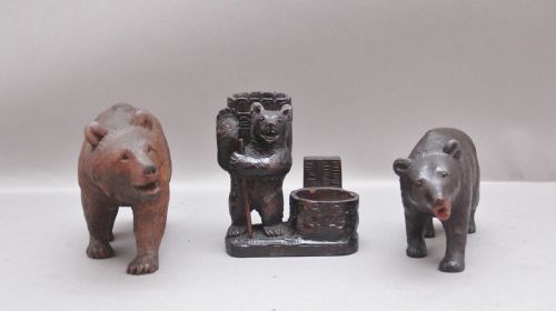 A SET OF THREE 19TH CENTURY BLACK FOREST CARVINGS - ADDITIONAL PHOTO 1