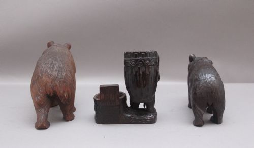 A SET OF THREE 19TH CENTURY BLACK FOREST CARVINGS - ADDITIONAL PHOTO 4