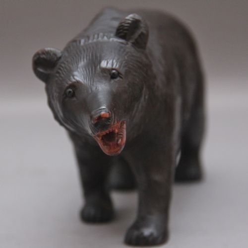 A SET OF THREE 19TH CENTURY BLACK FOREST CARVINGS - ADDITIONAL PHOTO 7