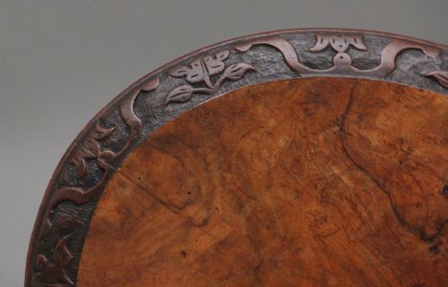 19TH CENTURY WALNUT OCCASIONAL TABLE - ADDITIONAL PHOTO 3