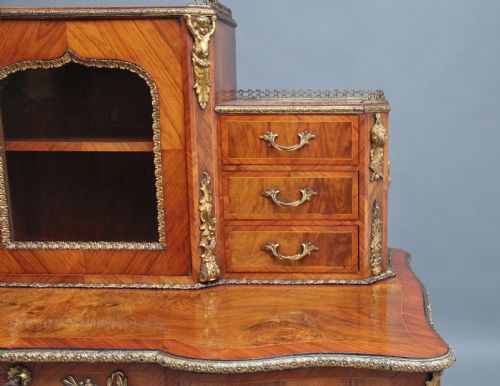 19TH CENTURY WALNUT DESK BY GILLOWS - ADDITIONAL PHOTO 23