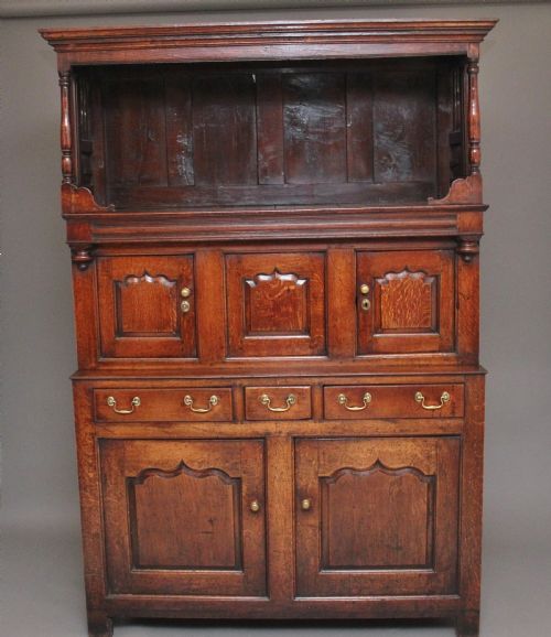 A Fabulous Quality 18th Century Oak Tridarn
