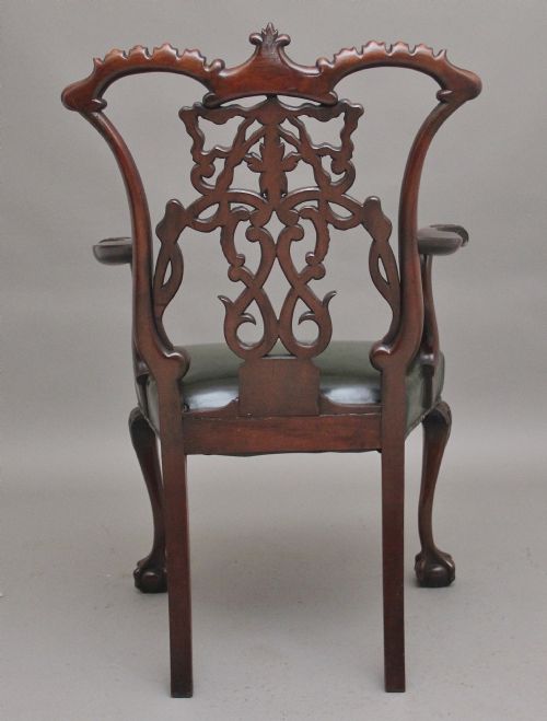 EARLY 20TH CENTURY CHIPPENDALE STYLE ARMCHAIR - ADDITIONAL PHOTO 4