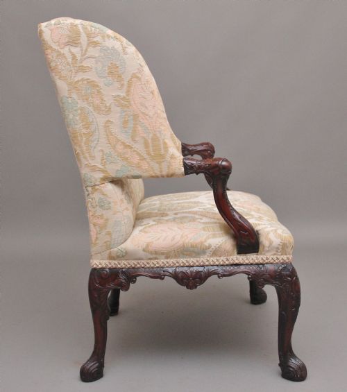19TH CENTURY CARVED MAHOGANY LIBRARY ARMCHAIR - ADDITIONAL PHOTO 1