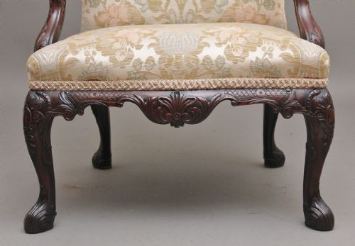 19TH CENTURY CARVED MAHOGANY LIBRARY ARMCHAIR - ADDITIONAL PHOTO 8