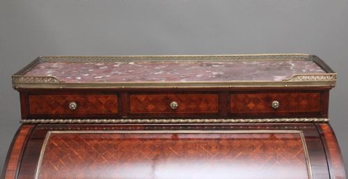 19TH CENTURY FRENCH KINGWOOD CYLINDER DESK - ADDITIONAL PHOTO 6