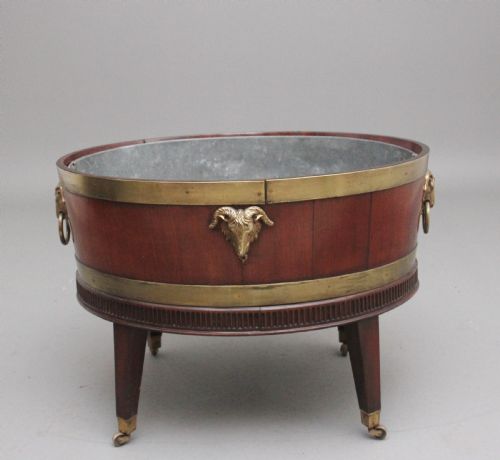 A HIGHLY DECORATIVE EARLY 19TH CENTURY MAHOGANY AND BRASS BOUND WINE COOLER - ADDITIONAL PHOTO 1
