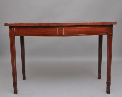 18th Century Mahogany Serpentine Serving Table