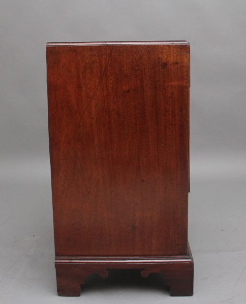 19TH CENTURY MAHOGANY CHEST OF DRAWERS - ADDITIONAL PHOTO 5