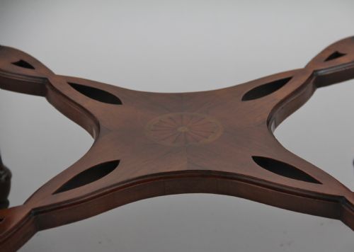 19TH CENTURY ROSEWOOD AND MARQUETRY CENTRE TABLE - ADDITIONAL PHOTO 6