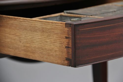 18TH CENTURY MAHOGANY OVAL PEMBROKE TABLE - ADDITIONAL PHOTO 2