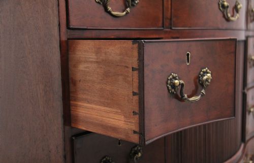 EARLY 19TH CENTURY MAHOGANY CHEST OF DRAWERS - ADDITIONAL PHOTO 7