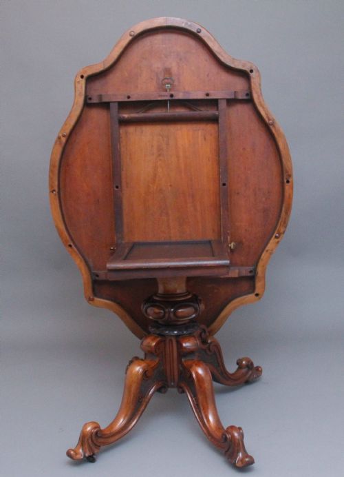 19TH CENTURY WALNUT CENTRE TABLE BY EDWARDS ROBERTS - ADDITIONAL PHOTO 8