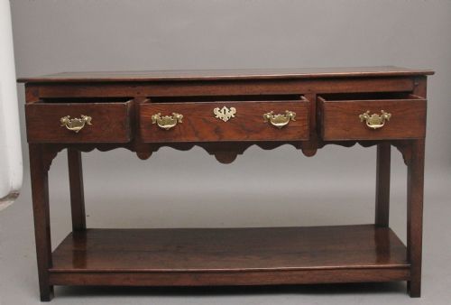 19TH CENTURY OAK DRESSER BASE - ADDITIONAL PHOTO 1