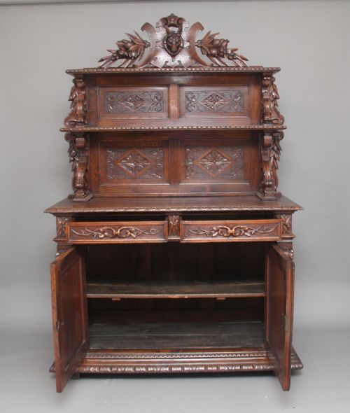 19TH CENTURY CARVED OAK BUFFET - ADDITIONAL PHOTO 1