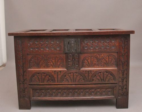 18TH CENTURY CARVED OAK MULE CHEST - ADDITIONAL PHOTO 1