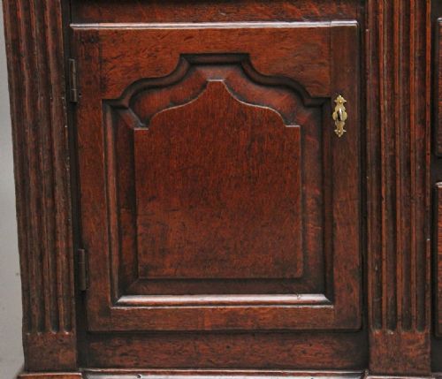 A GOOD GEORGIAN 18TH CENTURY OAK DRESSER - ADDITIONAL PHOTO 4