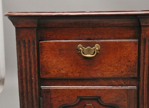 A GOOD GEORGIAN 18TH CENTURY OAK DRESSER - ADDITIONAL PHOTO 5
