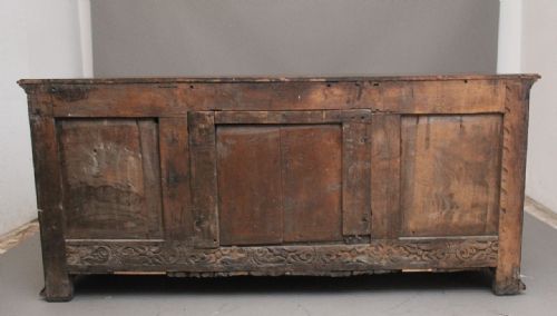 A GOOD GEORGIAN 18TH CENTURY OAK DRESSER - ADDITIONAL PHOTO 7