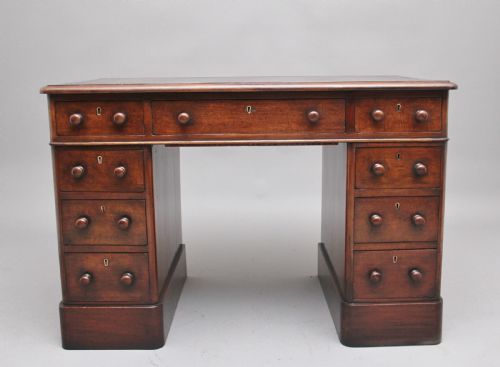 EARLY 19TH CENTURY MAHOGANY PEDESTAL DESK