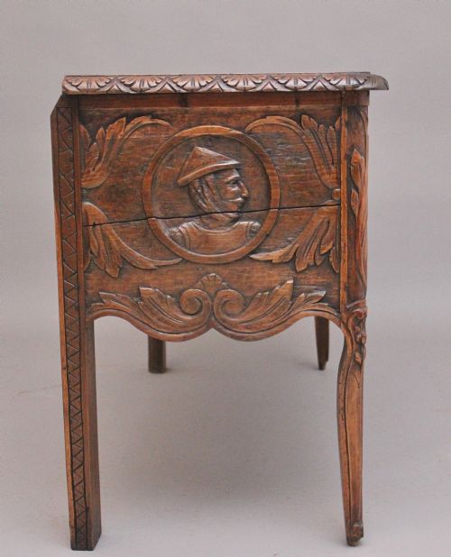 EARLY 19TH CENTURY FRENCH CARVED OAK COFFER - ADDITIONAL PHOTO 8