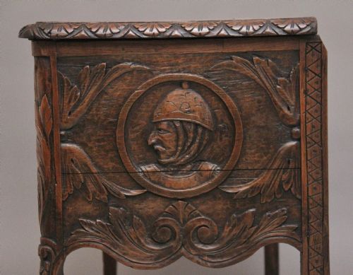EARLY 19TH CENTURY FRENCH CARVED OAK COFFER - ADDITIONAL PHOTO 12