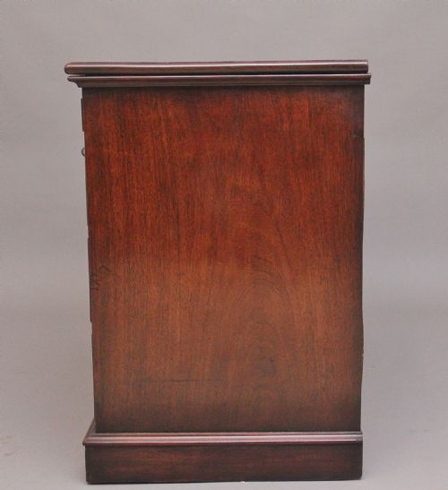 EARLY 19TH CENTURY MAHOGANY KNEEHOLE DESK - ADDITIONAL PHOTO 6