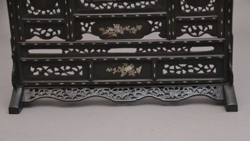 19TH CENTURY CHINESE TABLE SCREEN - ADDITIONAL PHOTO 3