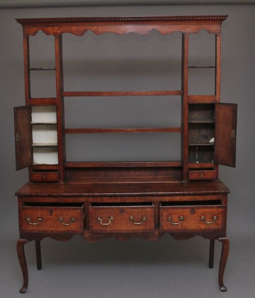 18TH CENTURY ANTIQUE COUNTRY OAK DRESSER AND RACK - ADDITIONAL PHOTO 1