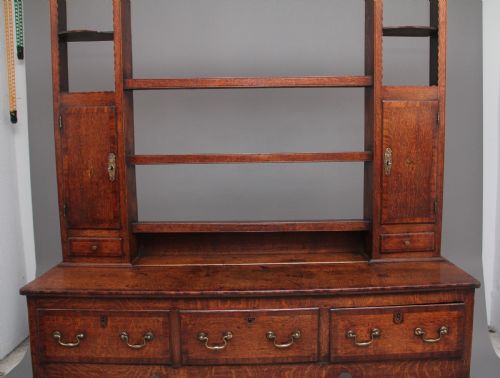18TH CENTURY ANTIQUE COUNTRY OAK DRESSER AND RACK - ADDITIONAL PHOTO 2