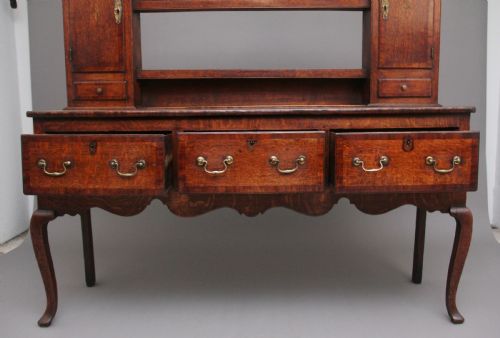 18TH CENTURY ANTIQUE COUNTRY OAK DRESSER AND RACK - ADDITIONAL PHOTO 6