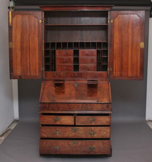 EARLY 18TH CENTURY WALNUT BUREAU BOOKCASE - ADDITIONAL PHOTO 3