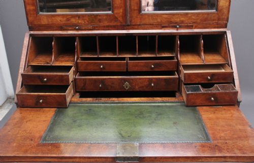 EARLY 18TH CENTURY WALNUT BUREAU BOOKCASE - ADDITIONAL PHOTO 5