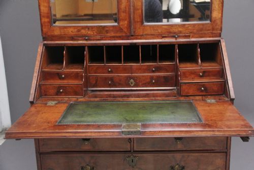 EARLY 18TH CENTURY WALNUT BUREAU BOOKCASE - ADDITIONAL PHOTO 6