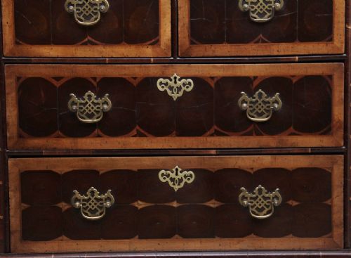 EARLY 20TH CENTURY LABURNAM OYSTER CHEST ON STAND - ADDITIONAL PHOTO 8