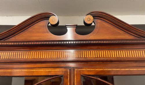 19THCENTURY INLAID MAHOGANY BREAKFRONT BOOKCASE - ADDITIONAL PHOTO 6