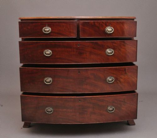 EARLY 19TH CENTURY MAHOGANY BOWFRONT CHEST - ADDITIONAL PHOTO 3