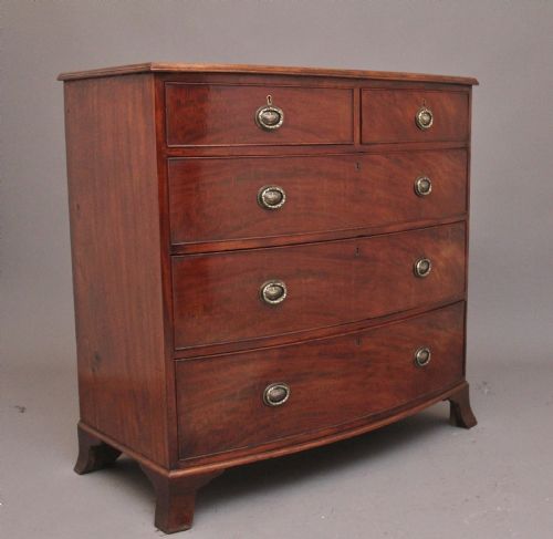 EARLY 19TH CENTURY MAHOGANY BOWFRONT CHEST - ADDITIONAL PHOTO 4