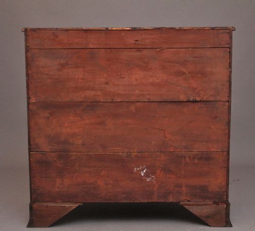 EARLY 19TH CENTURY MAHOGANY BOWFRONT CHEST - ADDITIONAL PHOTO 5