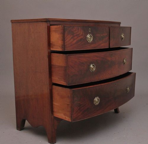EARLY 19TH CENTURY FLAME MAHOGANY BOWFRONT CHEST - ADDITIONAL PHOTO 5