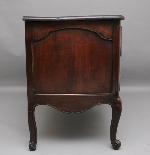 EARLY 19TH CENTURY FRENCH WALNUT COMMODE - ADDITIONAL PHOTO 3