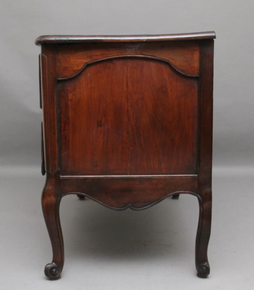 EARLY 19TH CENTURY FRENCH WALNUT COMMODE - ADDITIONAL PHOTO 5