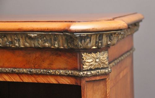 19TH CENTURY WALNUT AND ORMOLU OPEN BOOKCASE BY JOHNSTONE AND JEANES - ADDITIONAL PHOTO 7