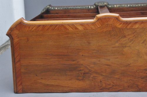19TH CENTURY WALNUT AND ORMOLU OPEN BOOKCASE BY JOHNSTONE AND JEANES - ADDITIONAL PHOTO 12