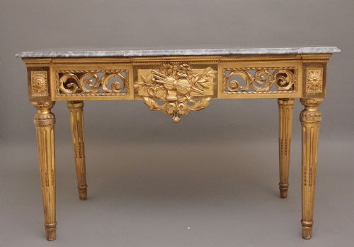 A SUPERB QUALITY 18TH CENTURY ITALIAN GILTWOOD CONSOLE TABLE