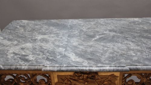 A SUPERB QUALITY 18TH CENTURY ITALIAN GILTWOOD CONSOLE TABLE - ADDITIONAL PHOTO 11