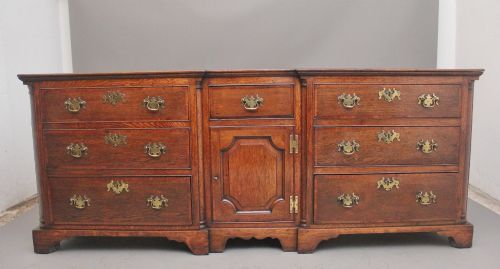 LARGE 18TH CENTURY ANTIQUE OAK DRESSER